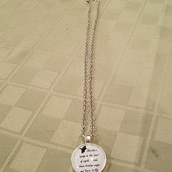 New the beatles necklace - Picture 2 of 3